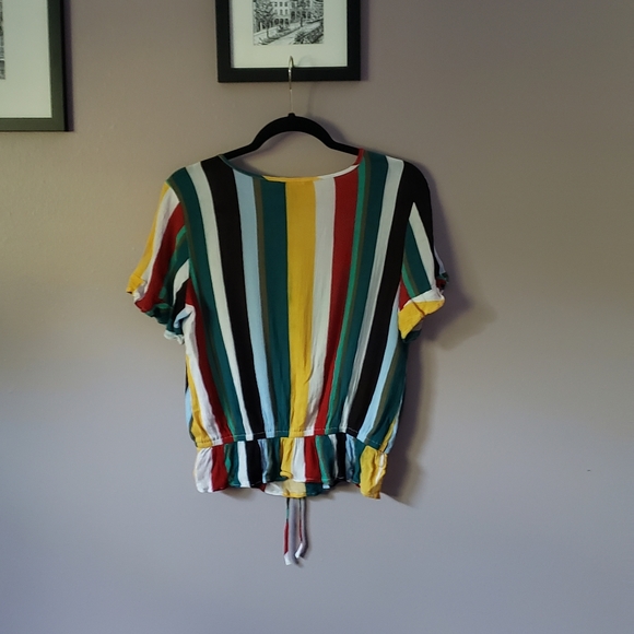 Express Lightweight Stretchy Top - Picture 6 of 6